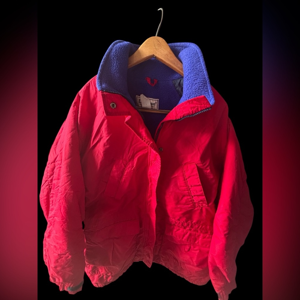 L.L. Bean Vintage women’s Jacket lined Large multipocket 1991 pits 23” length 31